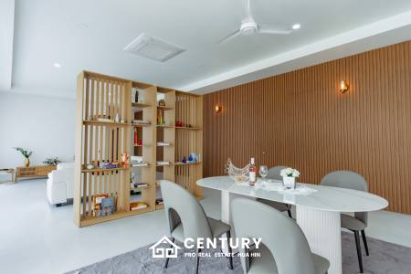 720 Kvm 3 Seng 3 Bad Villa for Salg