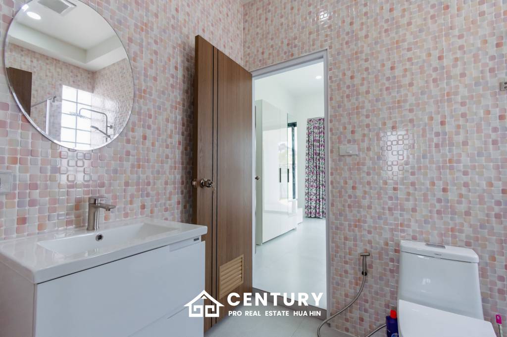 720 Kvm 3 Seng 3 Bad Villa for Salg