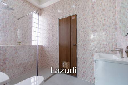 New Modern Pool villa in Wang Phong Pran Buri – Villa de L'Amitie