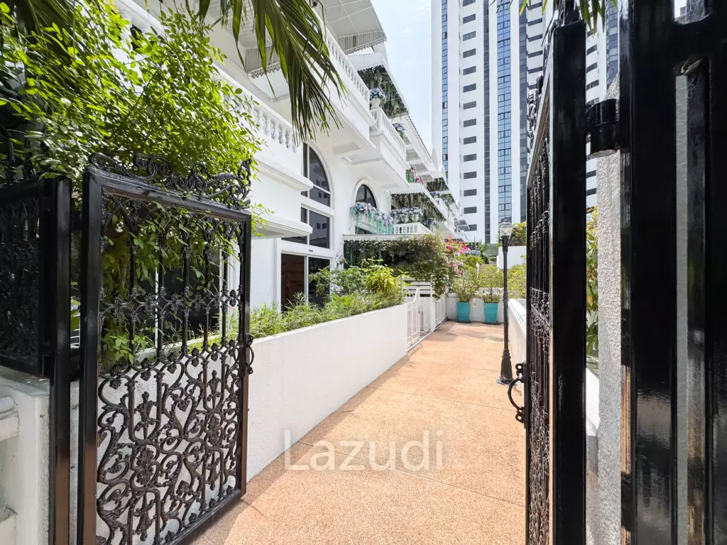 265 Sqm 4 Bed 4 Bath  Kiarti Thanee City Mansion