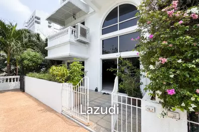 265 Sqm 4 Bed 4 Bath  Kiarti Thanee City Mansion