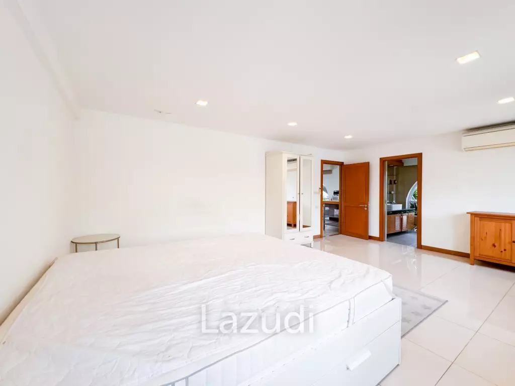 265 Sqm 4 Bed 4 Bath  Kiarti Thanee City Mansion