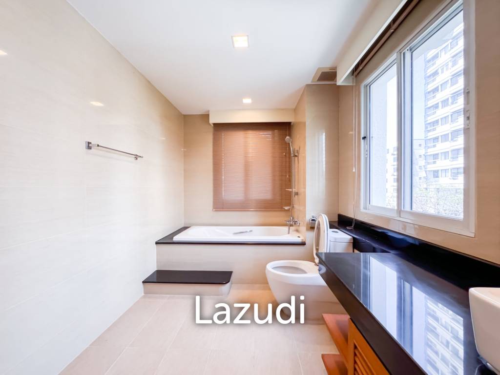 265 Sqm 4 Bed 4 Bath  Kiarti Thanee City Mansion
