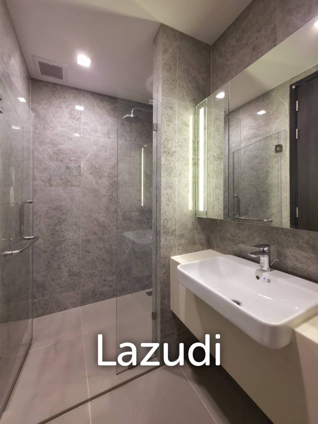 35 sqm 1 Bedroom Condo on 15th Floor at Noble Around Ari