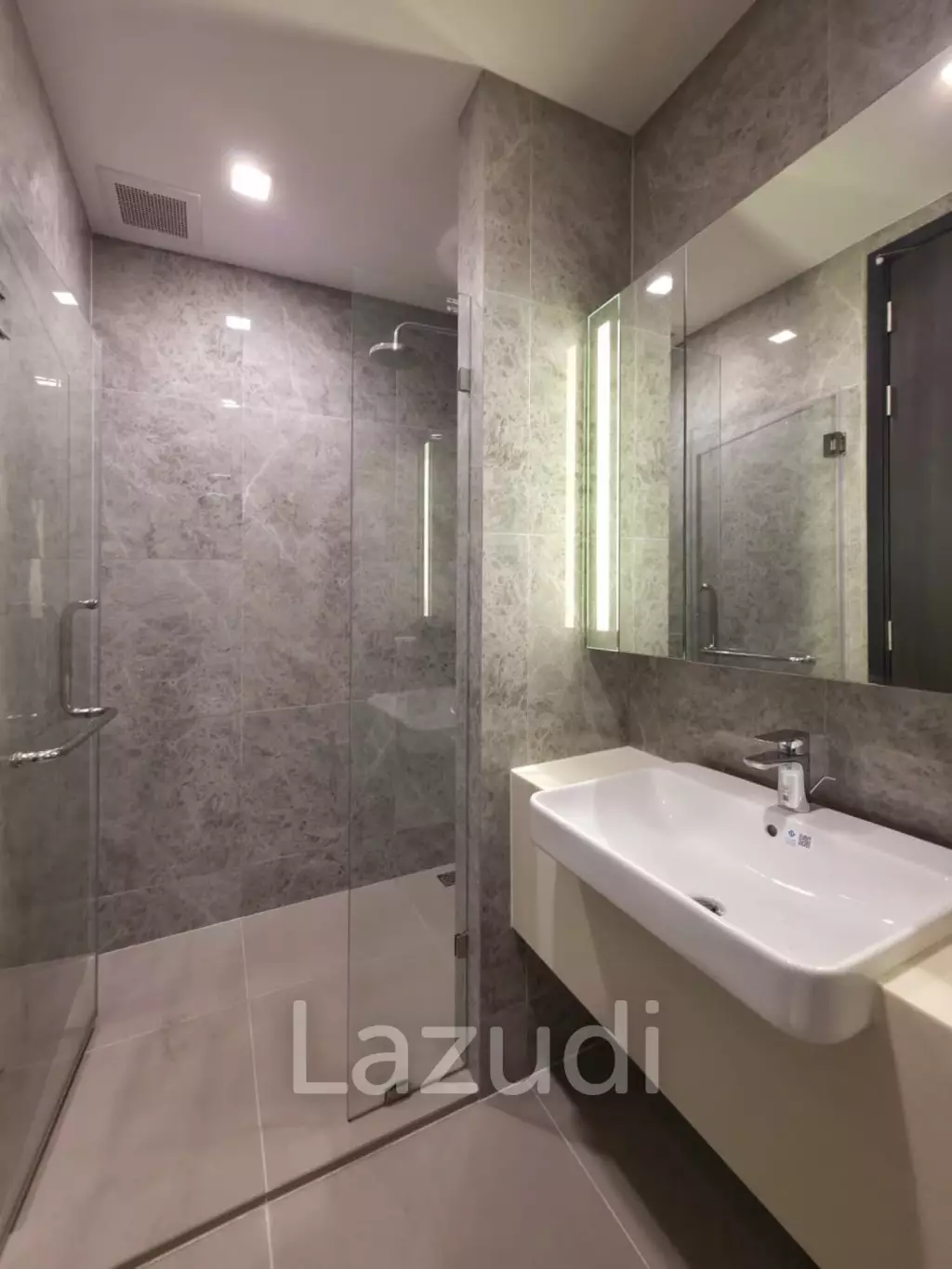 35 sqm 1 Bedroom Condo on 15th Floor at Noble Around Ari