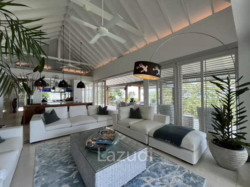 Incredible 6-Bed Waterfront Villa with 96m of Ocean-Frontage