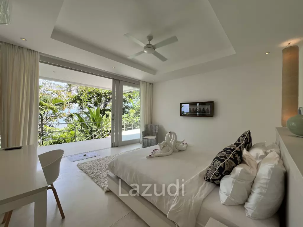 Incredible 6-Bed Waterfront Villa with 96m of Ocean-Frontage