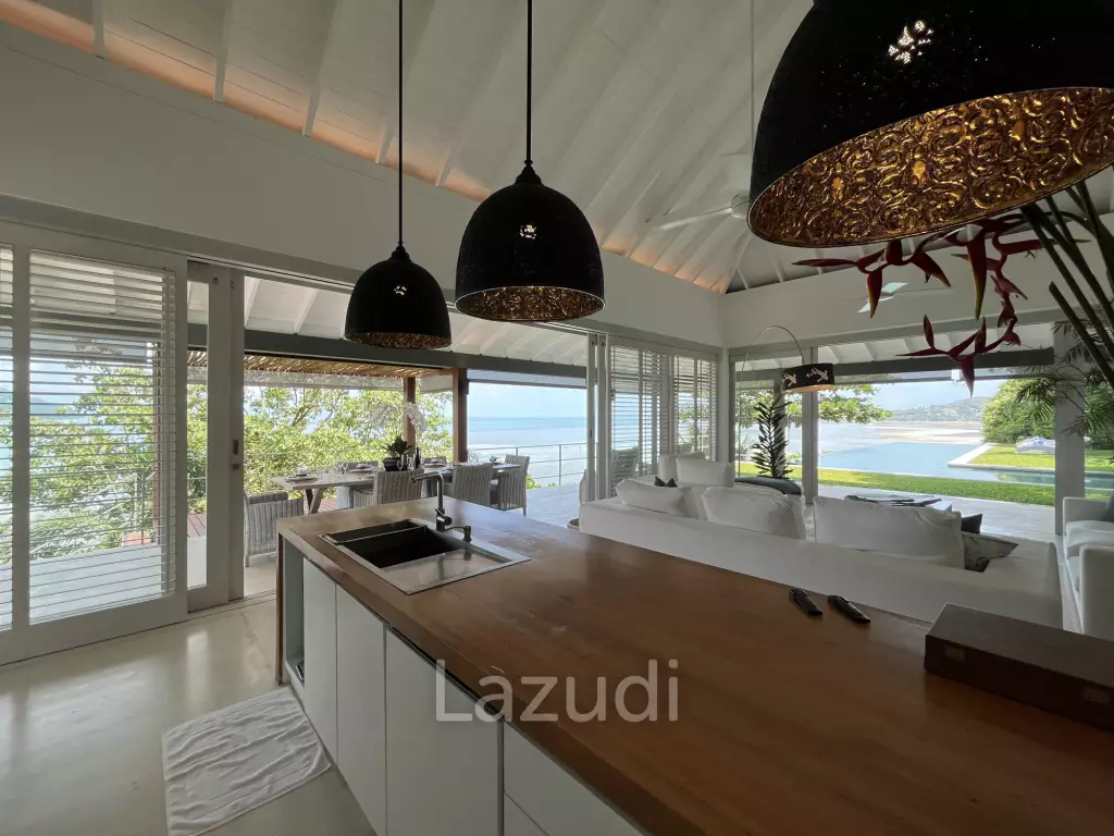 Incredible 6-Bed Waterfront Villa with 96m of Ocean-Frontage