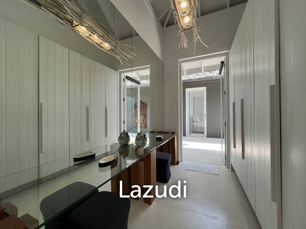 Incredible 6-Bed Waterfront Villa with 96m of Ocean-Frontage