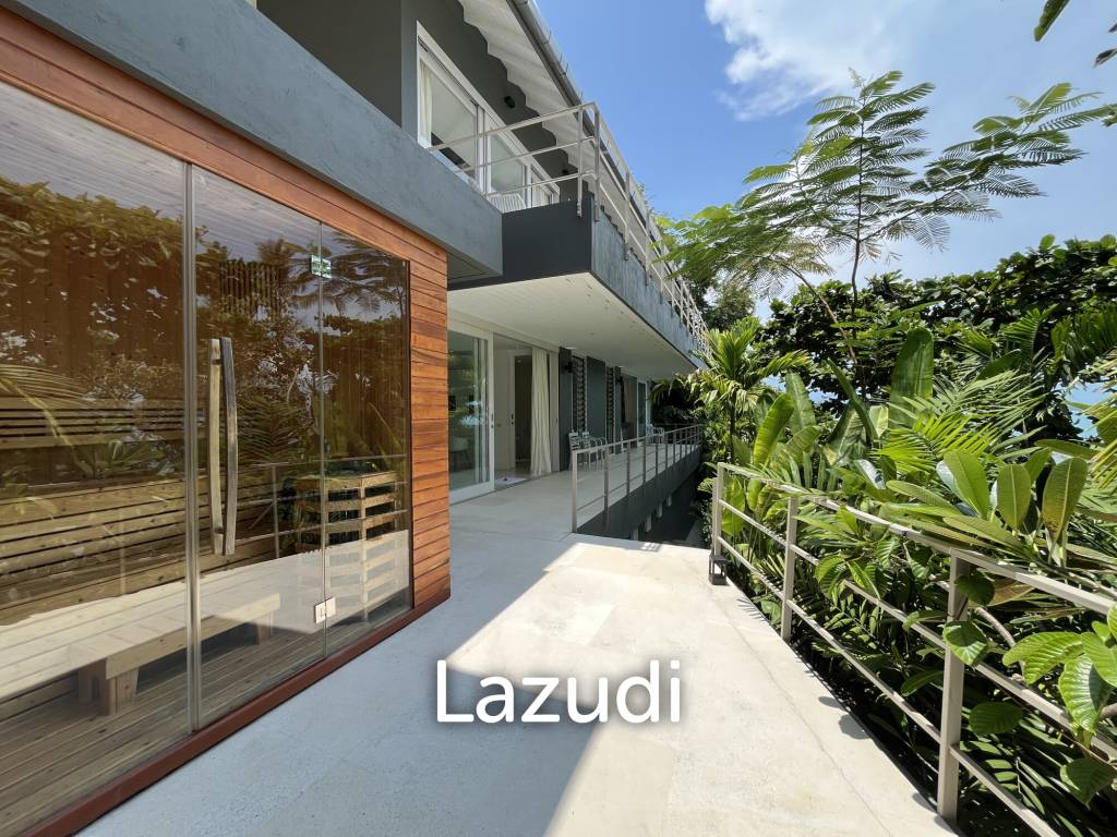 Incredible 6-Bed Waterfront Villa with 96m of Ocean-Frontage