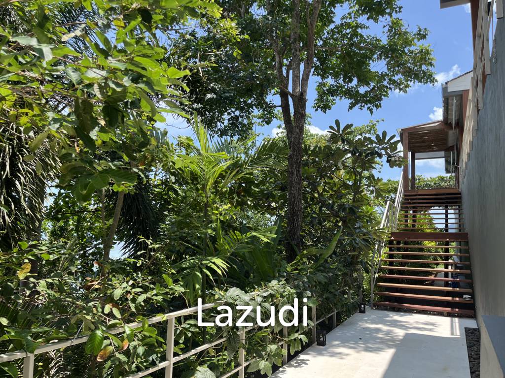 Incredible 6-Bed Waterfront Villa with 96m of Ocean-Frontage