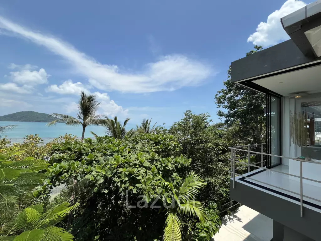 Incredible 6-Bed Waterfront Villa with 96m of Ocean-Frontage