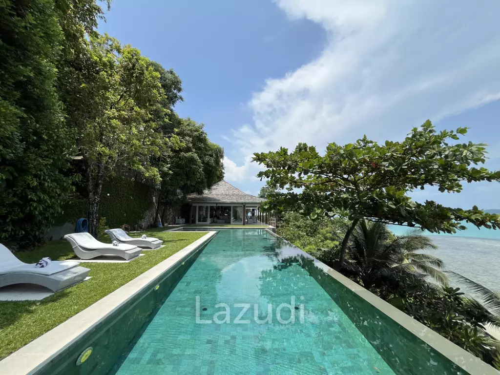 Incredible 6-Bed Waterfront Villa with 96m of Ocean-Frontage