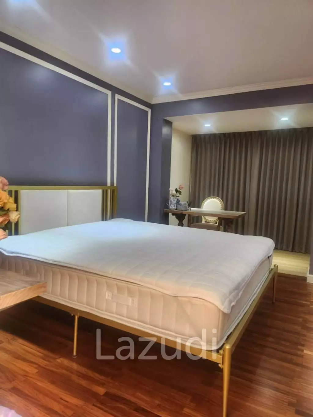 400 sqm townhouse in Chong Nonsi Yan Nawa with pool access