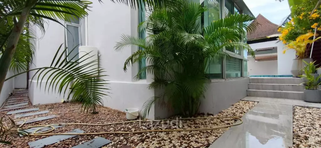 3 Bedroom 3 Bathroom 230 SQ.M. Nagawari Village