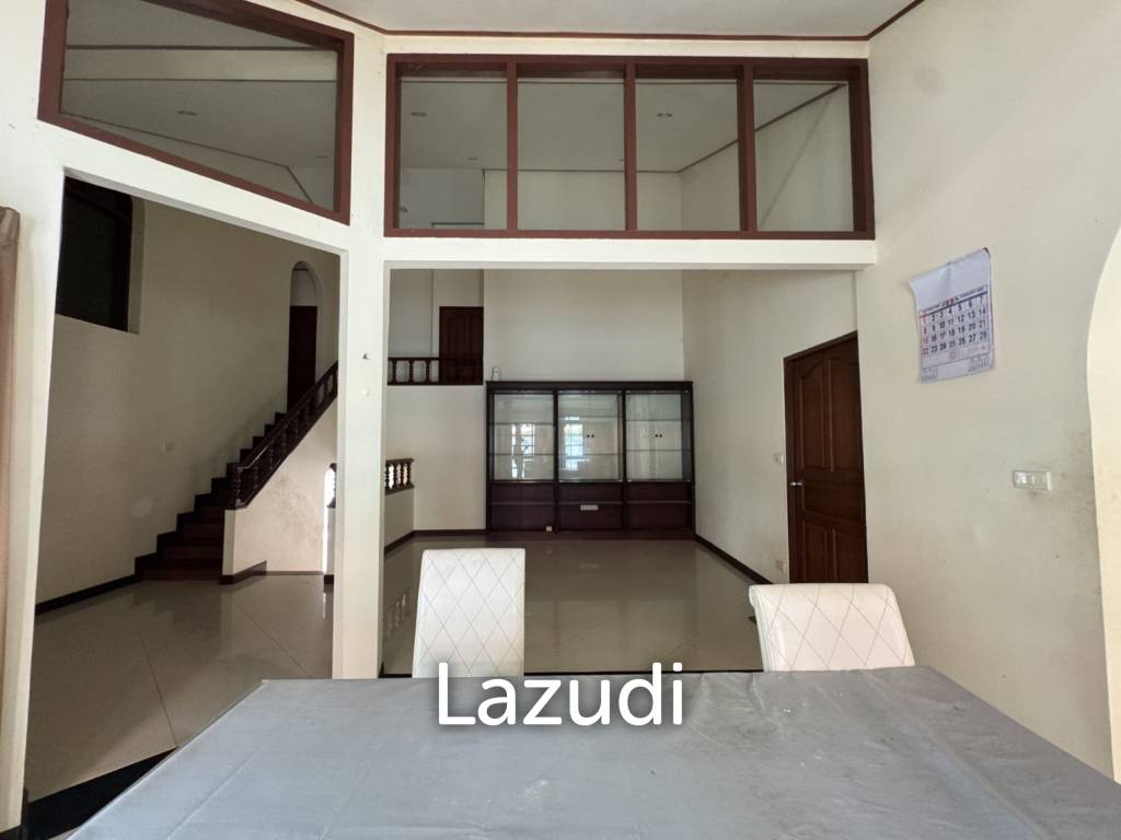 4 Bedroom 4 Bathroom 240 SQ.M. Jomtien Beach Paradise