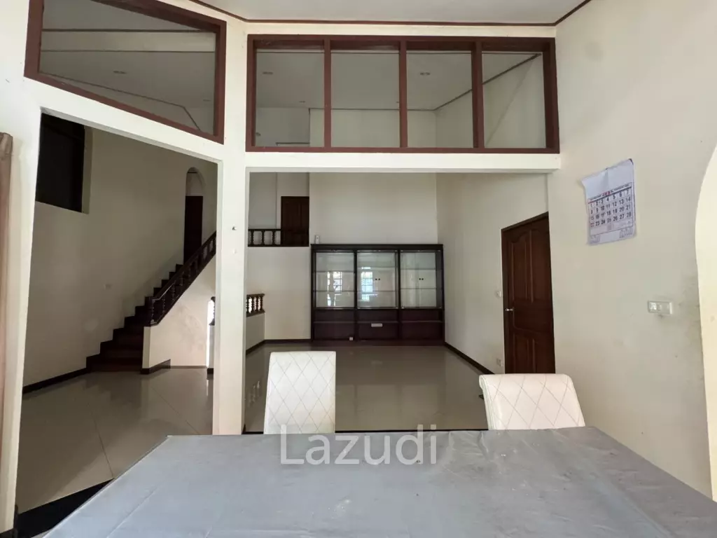 4 Bedroom 4 Bathroom 240 SQ.M. Jomtien Beach Paradise