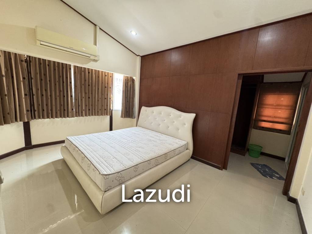 4 Bedroom 4 Bathroom 240 SQ.M. Jomtien Beach Paradise