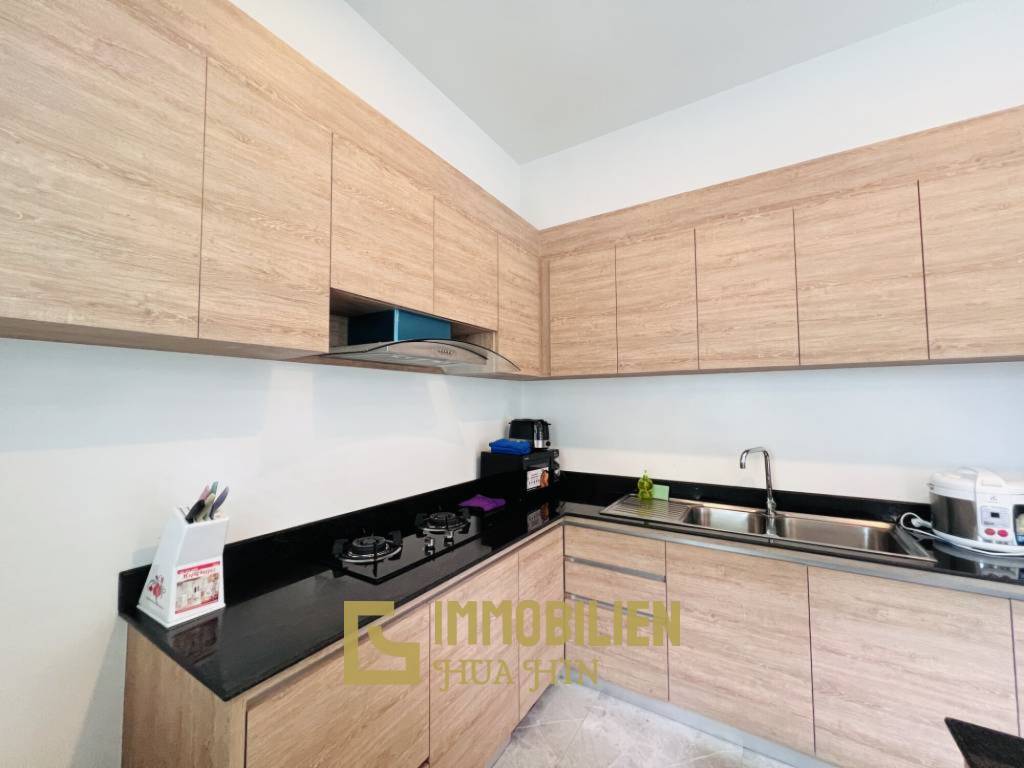 privater Pool / 3 Schlafzimmer + 2 Badezimmer / voll möbliert