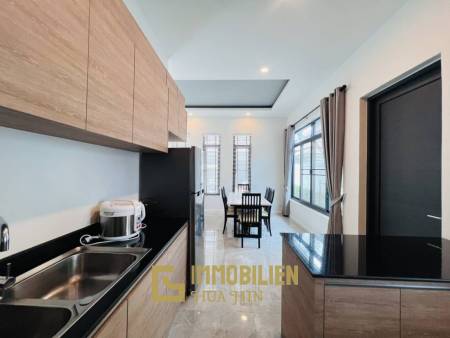 privater Pool / 3 Schlafzimmer + 2 Badezimmer / voll möbliert