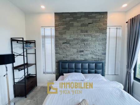 privater Pool / 3 Schlafzimmer + 2 Badezimmer / voll möbliert