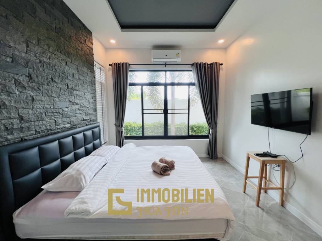 privater Pool / 3 Schlafzimmer + 2 Badezimmer / voll möbliert