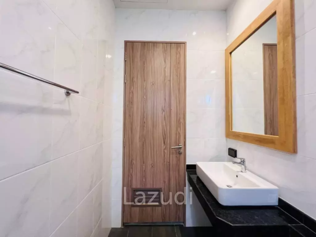 Modern 200 sqm Pool Villa in Cha Am Phetchaburi
