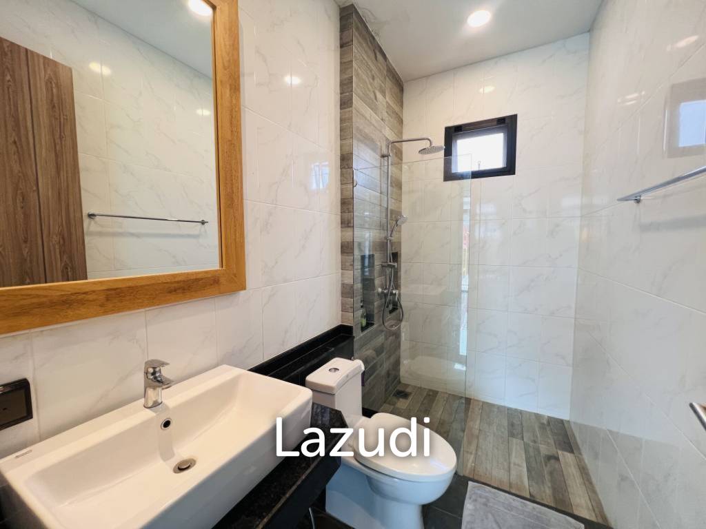 Modern 200 sqm Pool Villa in Cha Am Phetchaburi
