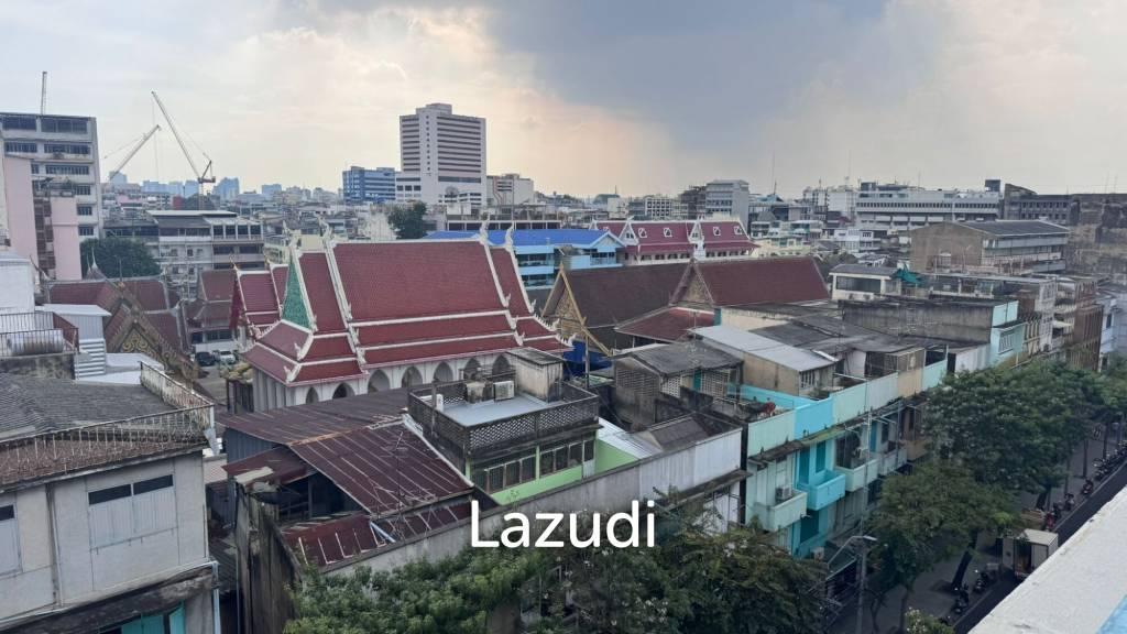 2000 sqm 6-storey corner commercial building in Wat Sommanat Bangkok