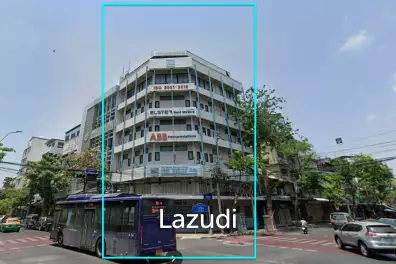 2000 sqm 6-storey corner commercial building in Wat Sommanat Bangkok