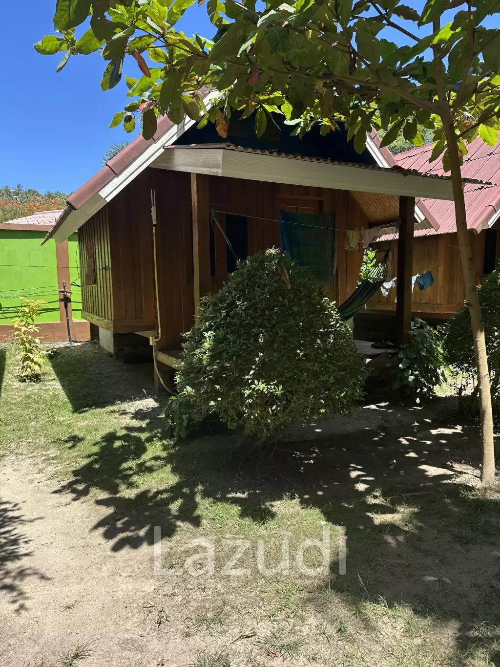 Beachfront Resort – 17 Bungalows – Tong Sala