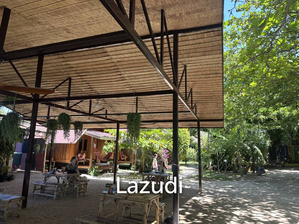 Beachfront Resort – 17 Bungalows – Tong Sala