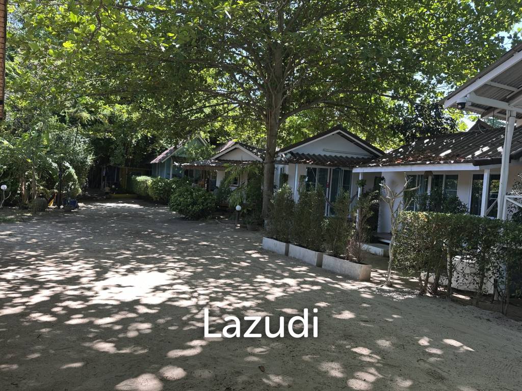 Beachfront Resort – 17 Bungalows – Tong Sala