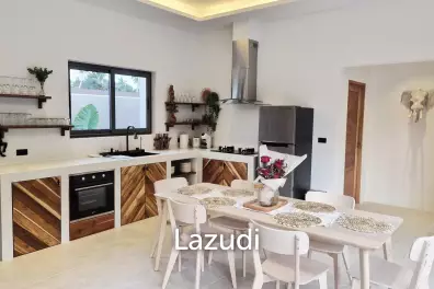 Contemporary 3-Bedroom Pool Villa – Next to Santiburi Golf