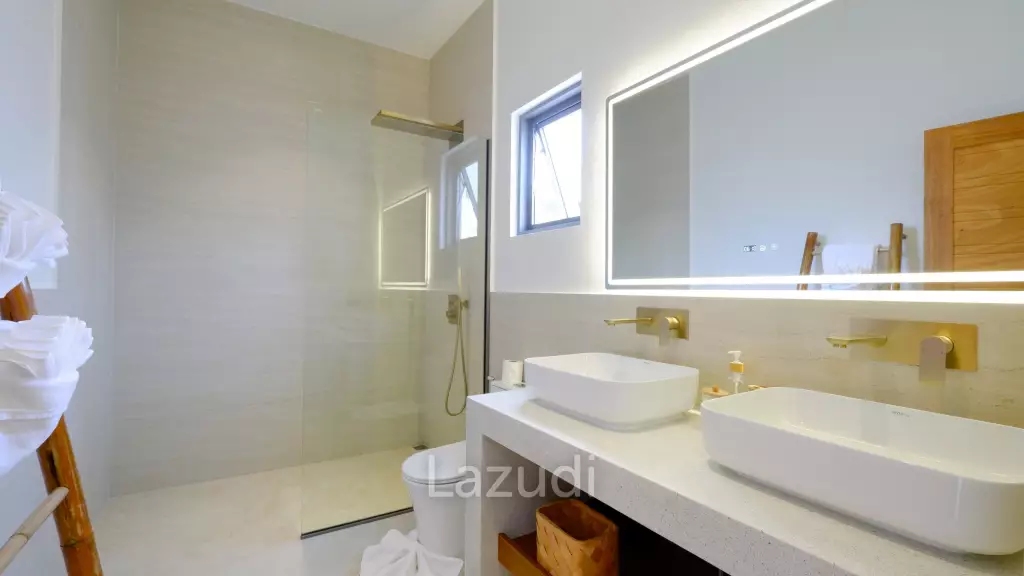 Contemporary 3-Bedroom Pool Villa – Next to Santiburi Golf