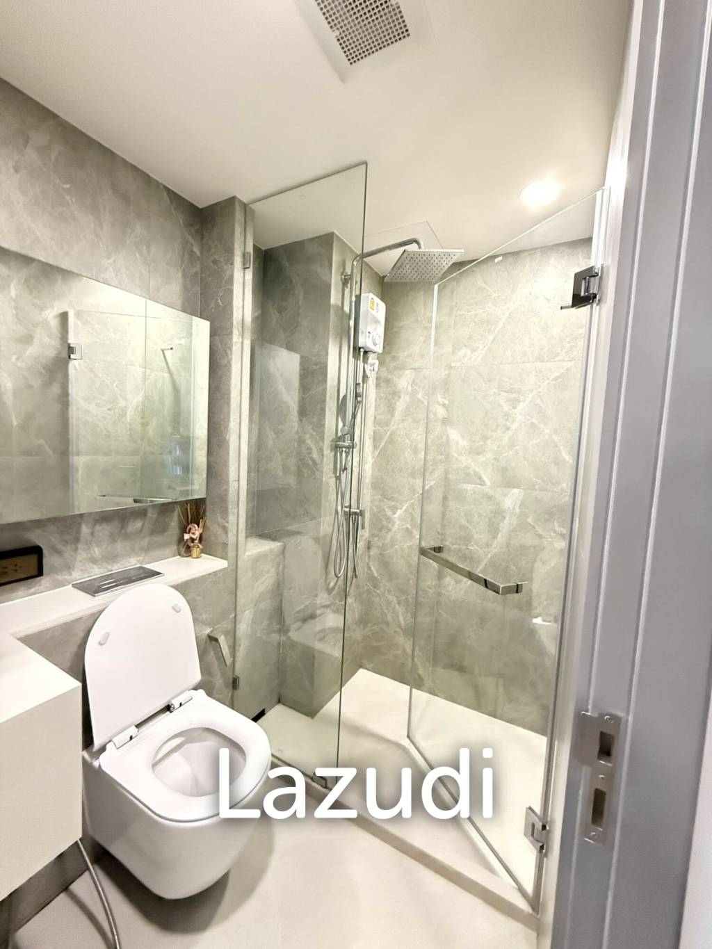 26 sqm modern 1 bedroom condo SOHO Bangkok Ratchada Huai Khwang