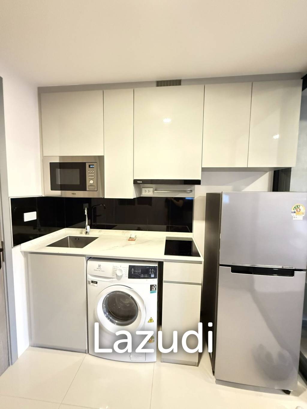 26 sqm modern 1 bedroom condo SOHO Bangkok Ratchada Huai Khwang