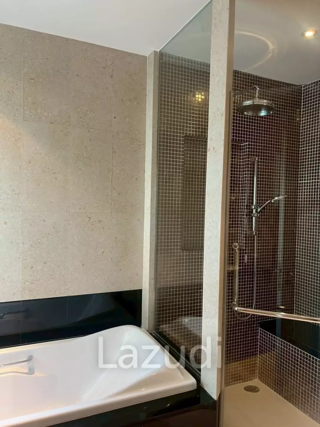220 sqm 3-Bed Condo at Royal Residence Park Lumpini Bangkok