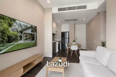 High-Floor 55 sqm 2-Bed Condo at The Saint Residences Chatuchak Bangkok