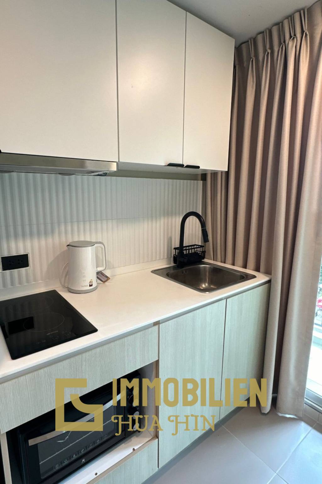 30 qm Wohnfläche / 2. Stock / voll möbliert