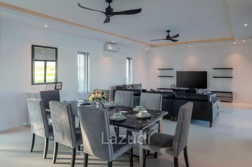 PARKLAND VILLA :  Stunning 4 Bed Pool villa