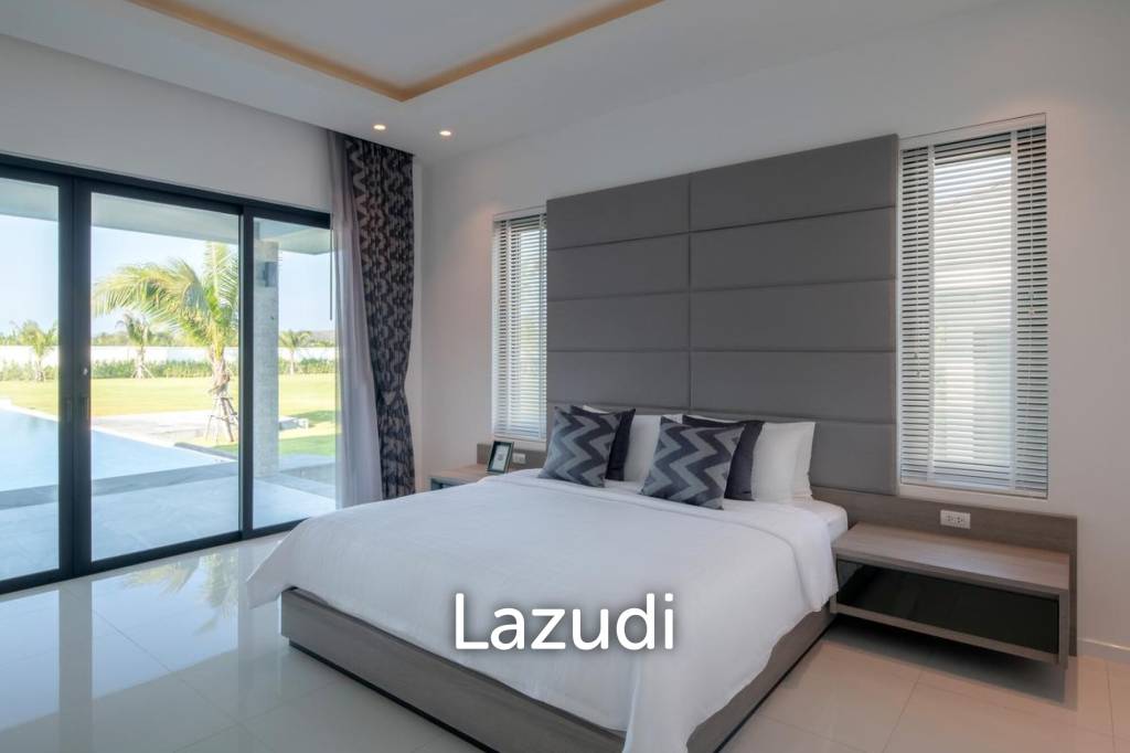 PARKLAND VILLA :  Stunning 4 Bed Pool villa