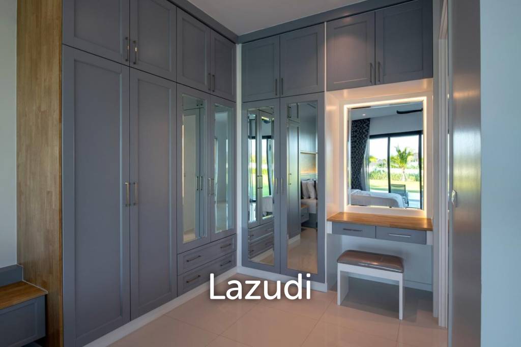 PARKLAND VILLA :  Stunning 4 Bed Pool villa