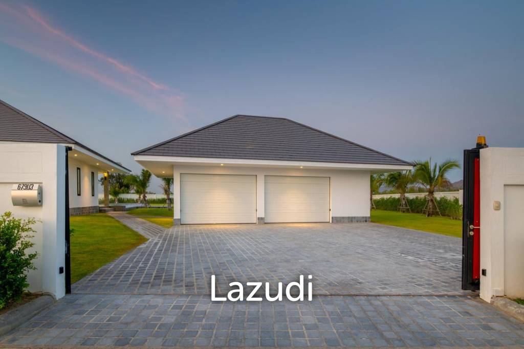 PARKLAND VILLA :  Stunning 4 Bed Pool villa