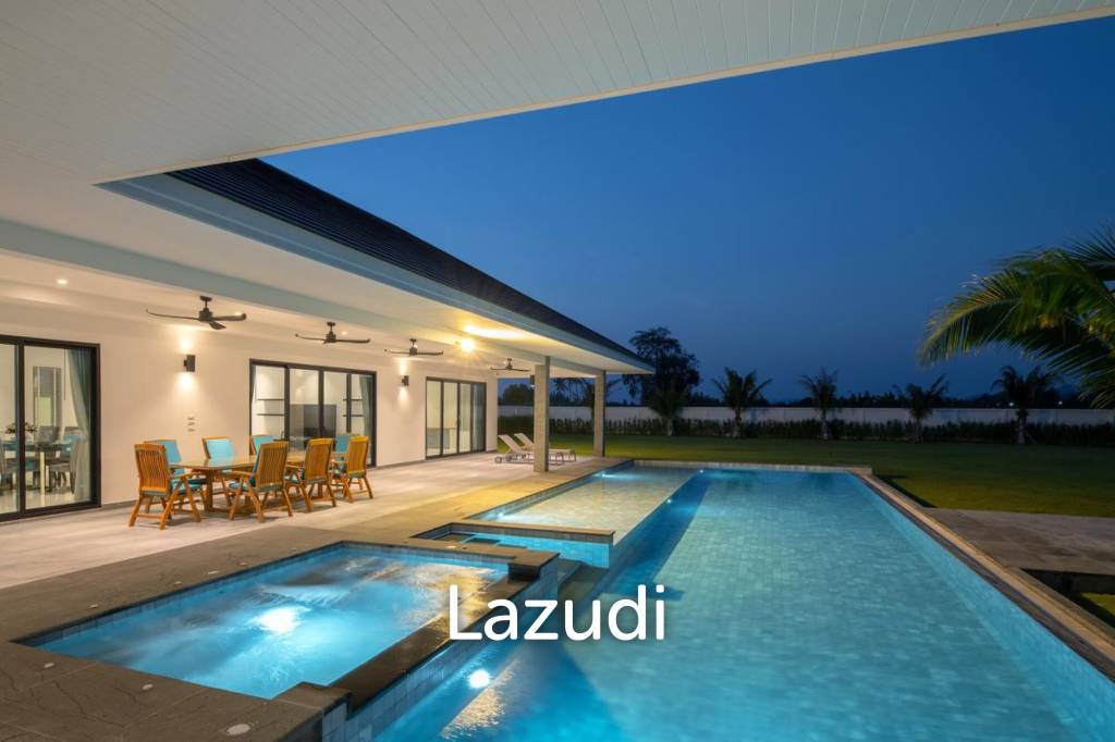 PARKLAND VILLA :  Stunning 4 Bed Pool villa