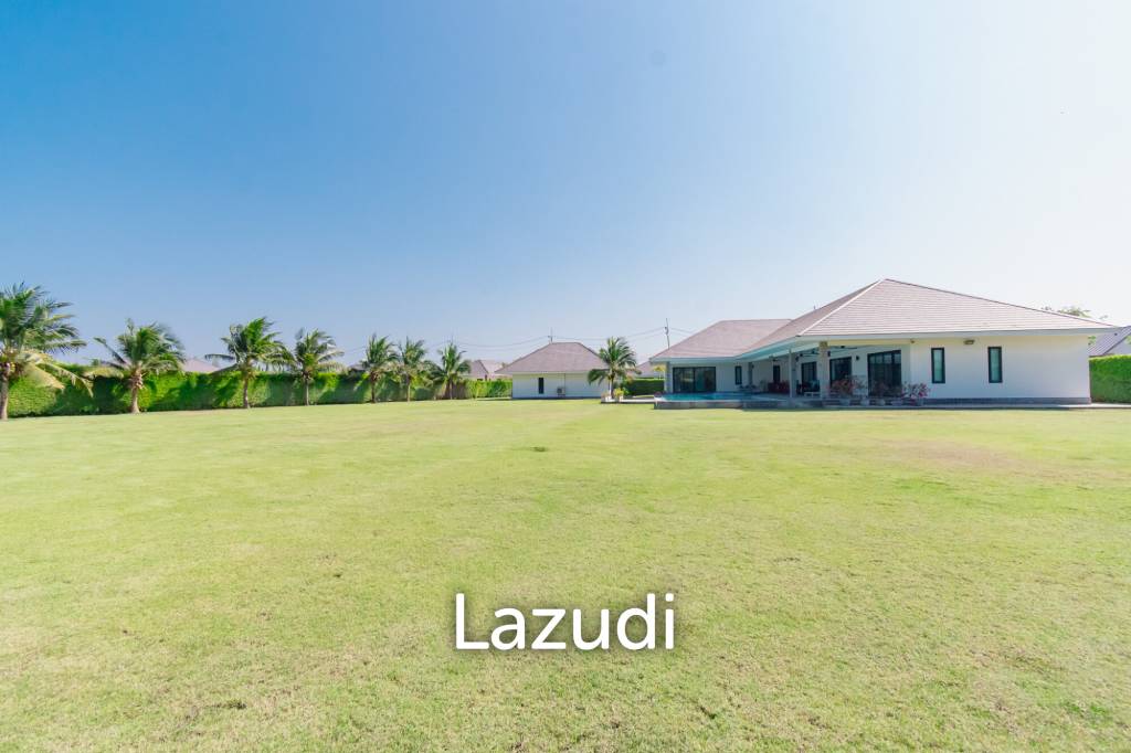 4,093 Kvm 4 Seng 4 Bad Villa for Salg