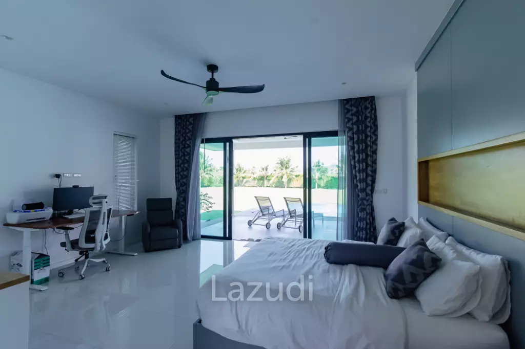 PARKLAND VILLA :  Stunning 4 Bed Pool villa