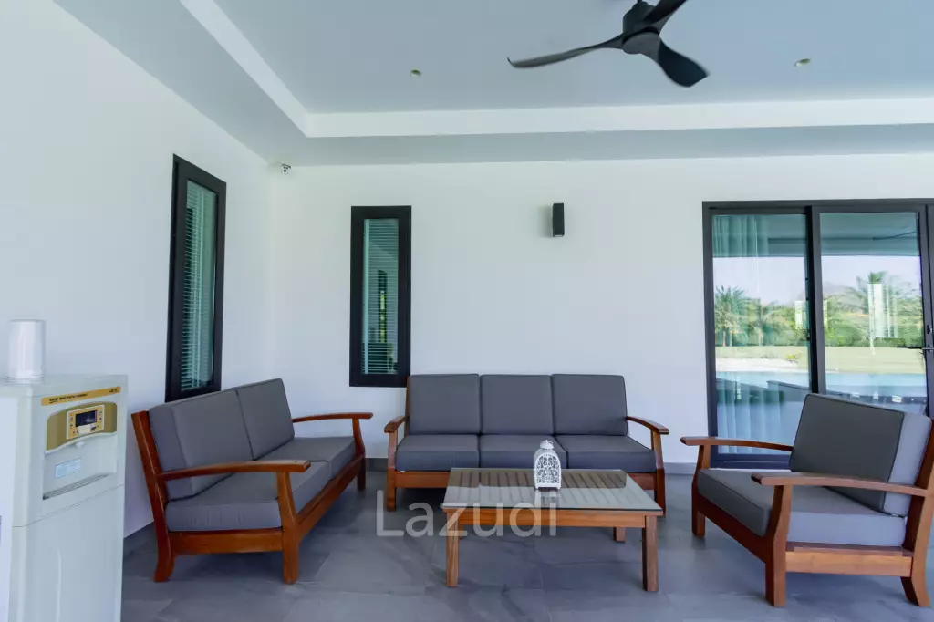 PARKLAND VILLA :  Stunning 4 Bed Pool villa