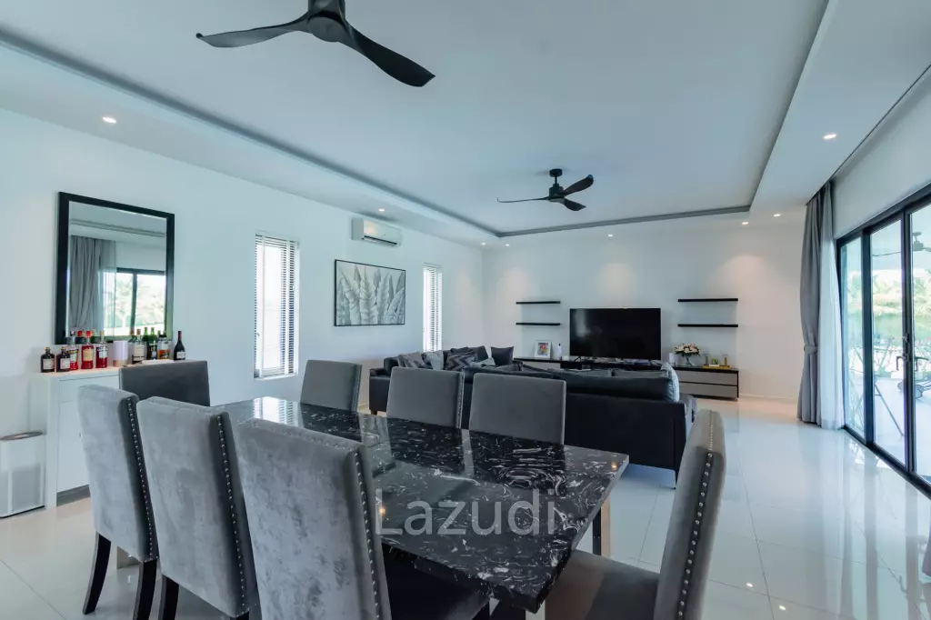PARKLAND VILLA :  Stunning 4 Bed Pool villa