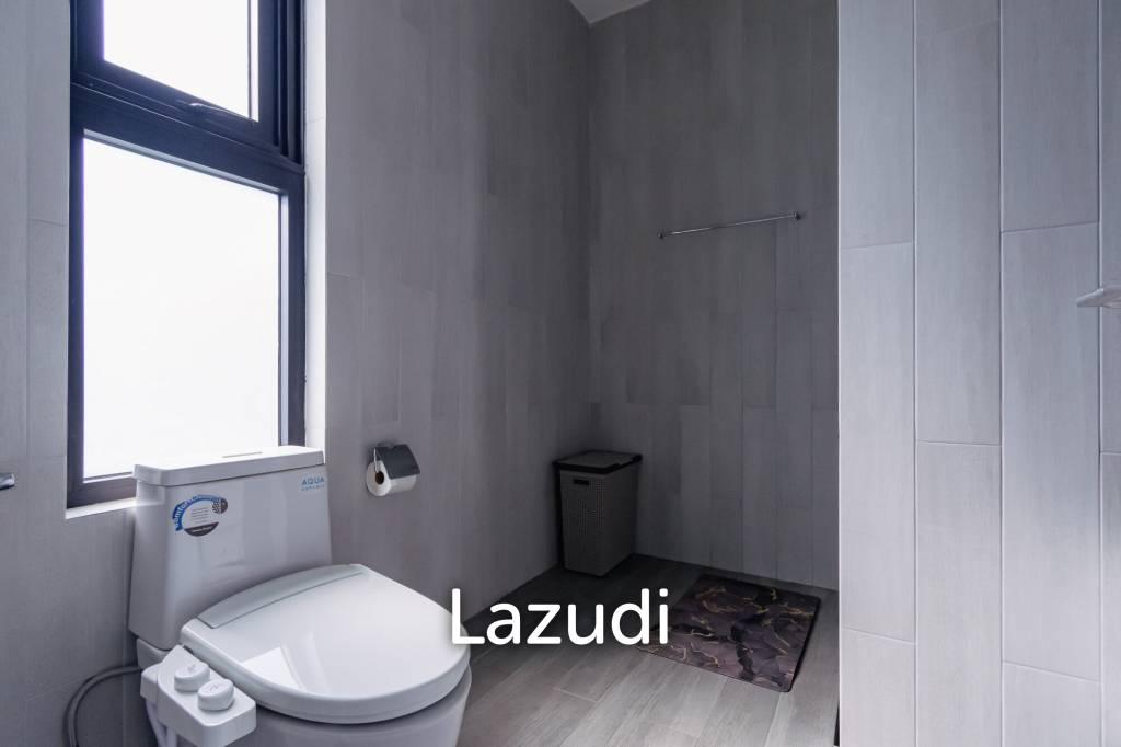 4,093 Kvm 4 Seng 4 Bad Villa for Salg